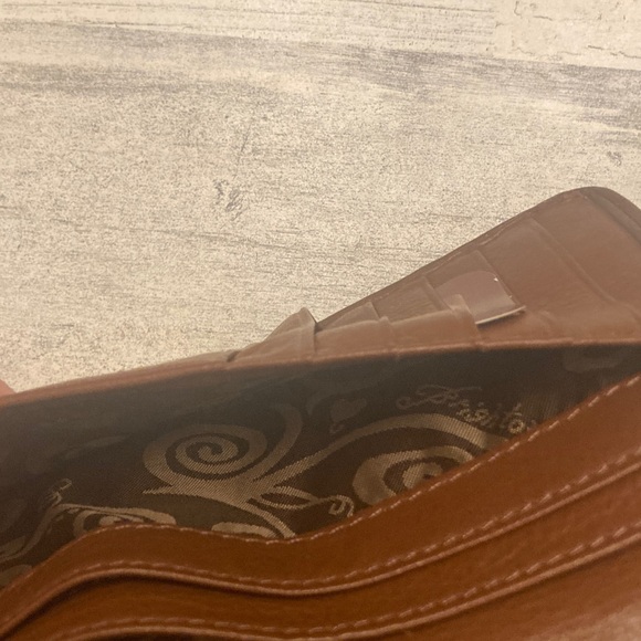 NWT Brighton Dark Brown Embossed Leather Wallet - Picture 11 of 16